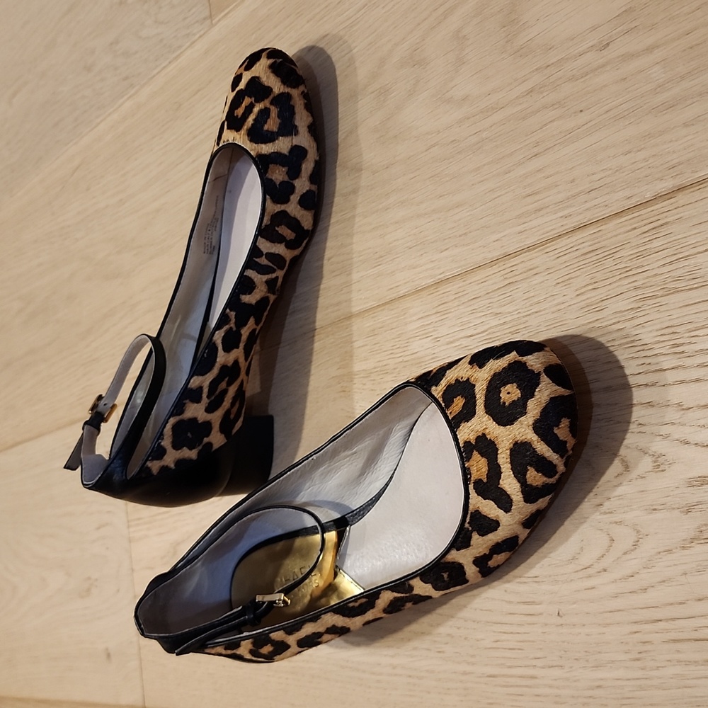 MICHAEL Michael Kors Leopard Calfhair Mary Jane Pumps sz 7 ½M
